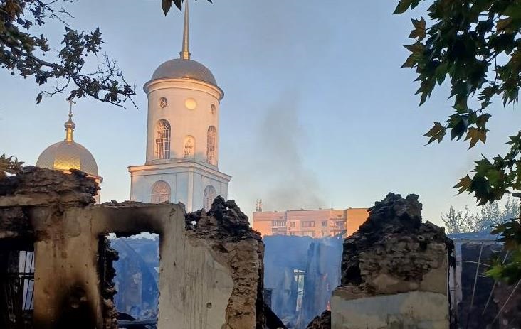 Новини України - У Херсоні через російські обстріли пошкоджено церкву та театр