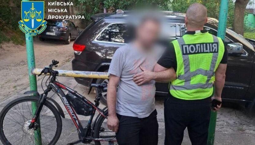 Новини Києва - У Києві обстріляли автомобіль волонтерки