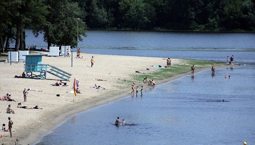 Новини Києва - У Києві визначили безпечні для купання пляжі