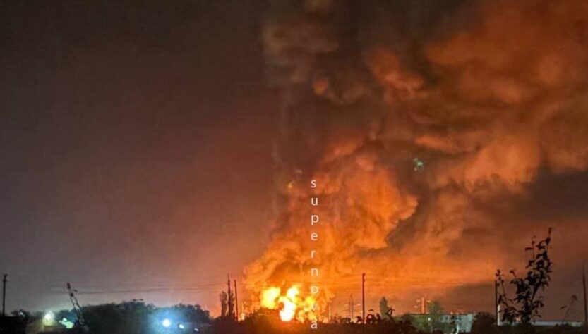 Новини світу - У РФ після удару БПЛА палає нафтобаза – соцмережі