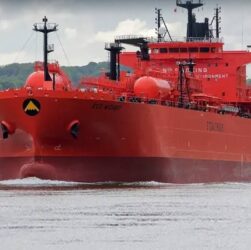 Новини світу - У російському порту стався витік аміаку з танкера