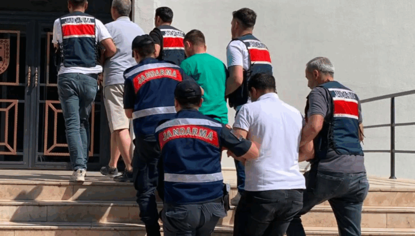 Новини світу - У Туреччині затримали понад 150 осіб за підозрою у зв'язках з ІДІЛ