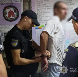 Новини України - У Запоріжжі пацієнт напав з ножем на лікаря