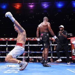 Новини спорту - Усик опублікував у мережі фото, що зафіксувало мить перемоги