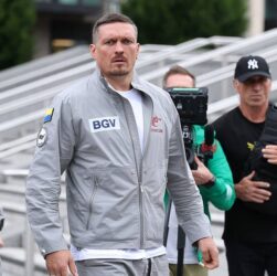 Новини спорту - Усик пояснив своє рішення піти з боксу після двох поєдинків