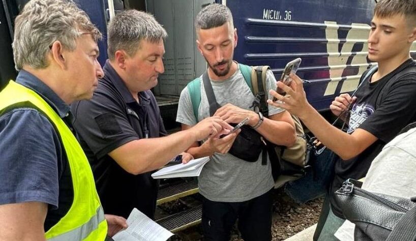Новини бізнесу - УЗ під час перевірок пасажирів виявила тільки 0,1% порушників