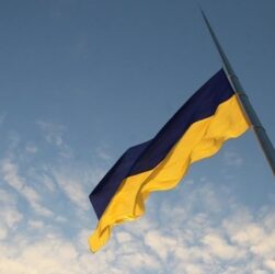 Новини України - В Україну з ТОТ повернули жінку з трьома дітьми