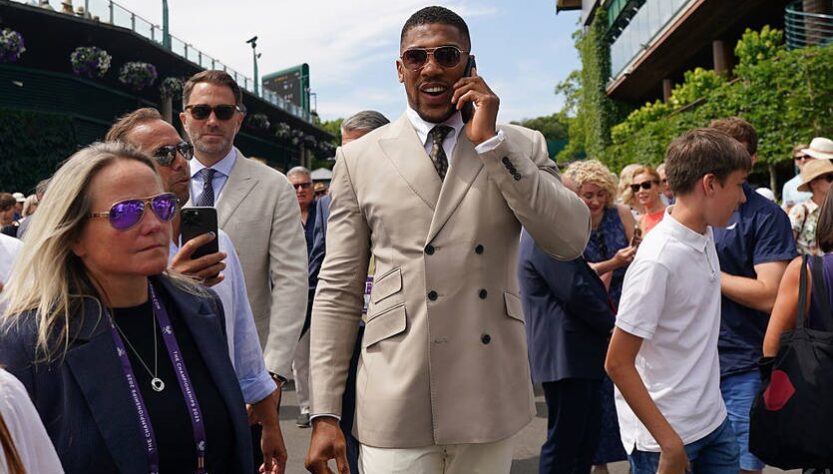 Новини спорту - Вемблі чекає зірок: названі запрошені гості на бій Усик - Дюбуа