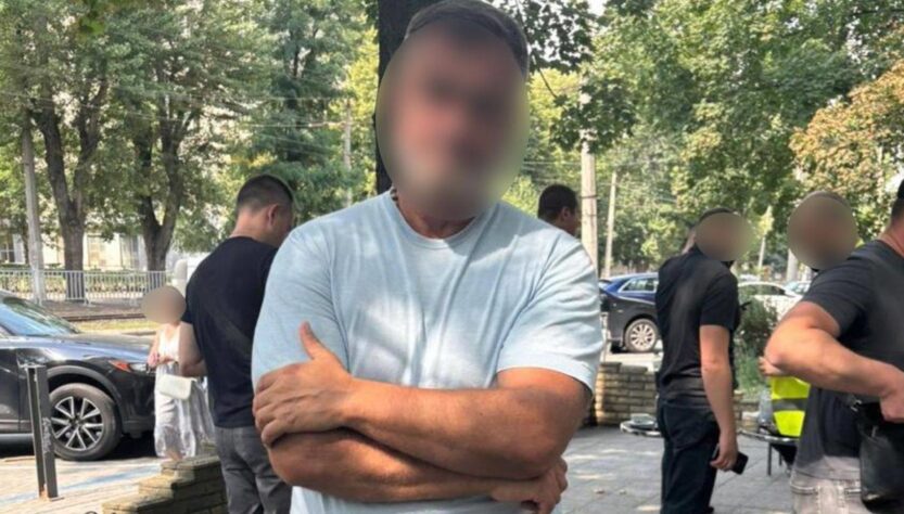 Новини України - Викрито шахрая, що за гроші обіцяв "працевлаштування" в Офісі генпрокурора