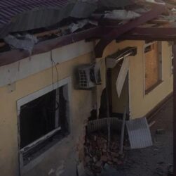 Новини України - Війська РФ знову обстріляли залізничний вокзал у Херсоні