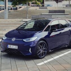 Авто новини - Volkswagen запустив виробництво спецверсії електрокара ID.3 GTX FIRE+ICE