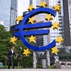 Новини бізнесу - Європарламент проголосував за вступ Болгарії до єврозони