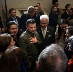 Новини України - Зеленський обговорив з Трампом заміну посла у США - ЗМІ