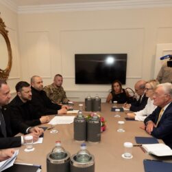 Новини України - Зеленський розповів про що говорив з Келлогом