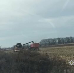 Поліцейські викрили ОЗГ у незаконному використанні радіаційно небезпечних земель.