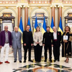 Володимир Зеленський вручив відзнаки «Національна легенда України»