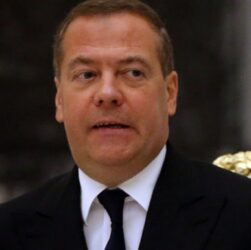 Новини світу - Чекайте подальших кроків: Медведєв висловився про чергову заяву РФ