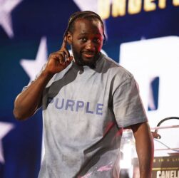 Новини спорту - Через зустріч з Альваресом Кроуфорд втратить чемпіонський пояс