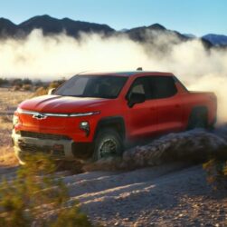 Авто новини - Chevrolet Silverado EV зміг проїхати понад 1700 км на одному заряді