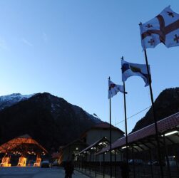 Новини світу - Депортовані з РФ українці на грузинському кордоні оголосили голодування