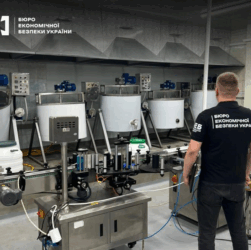 Новини України - Детективи БЕБ викрили сім ліній підпільного виробництва вейпів