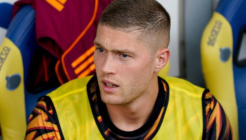 Новини спорту - До форварда Довбика проявляє інтерес Мілан