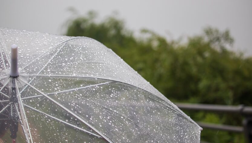 Новини України - Дощі, місцями грози з градом: погода на вихідні