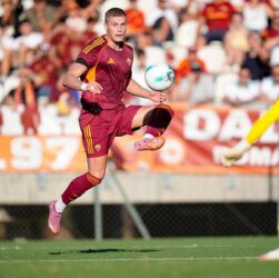 Новини спорту - Довбик зміг проявити себе у спарингу Роми після кволості м’язів