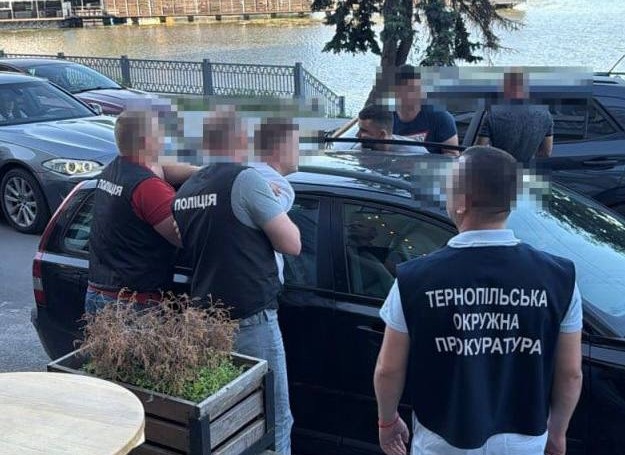 Новини України - Експравоохоронець організував схему для ухилянта, залучивши лікарів