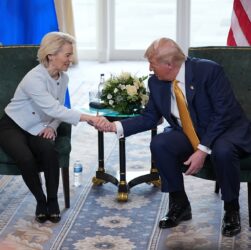 Новини світу - Фон дер Ляєн поговорила з Трампом після атаки на Київ