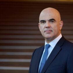 Новини світу - Генсек Ради Європи потрапив до лікарні