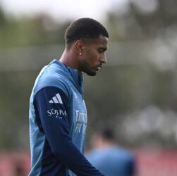 Новини спорту - Гравець Арсеналу продовжить кар'єру в клубі-середняку