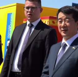 ДСНС України отримала від Посольства Республіки Корея в Україні автобуси та генератори