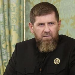 Новини світу - Кадиров призначив на керівні посади в Чечні 80 родичів - ЗМІ