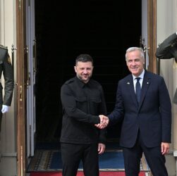 Новини світу - Канада розглядає відправку військ в Україну