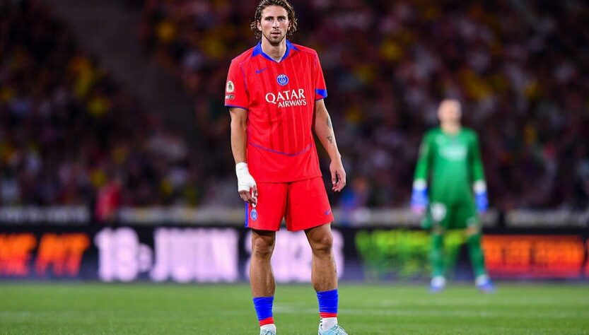 Новини спорту - Колишній форвард ПСЖ прокоментував дебют Забарного