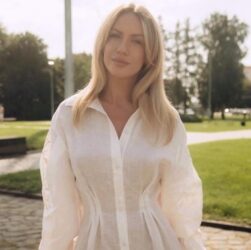 Новини культури - Леся Нікітюк розповіла, як поєднує материнство та роботу