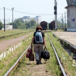 Новини України - Лише 7% переселенців планують повернутися додому - опитування