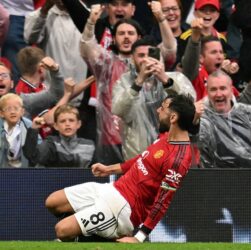 Новини спорту - Манчестер Юнайтед оформив переможну гру над Бернлі з рахунком 3:2