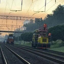 Новини України - Масований обстріл Вінниччини: низка поїздів затримується