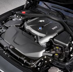 Авто новини - Mercedes розглядає співпрацю з BMW у сфері бензинових двигунів