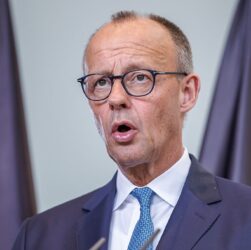 Новини світу - Мерц розкритикував підхід Росії до мирних переговорів