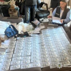 Новини України - На Одещині на хабарі спіймали посадовця ТЦК