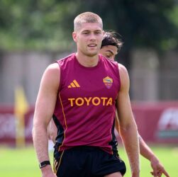 Новини спорту - Наполі хоче підписати Довбика на тривалий термін