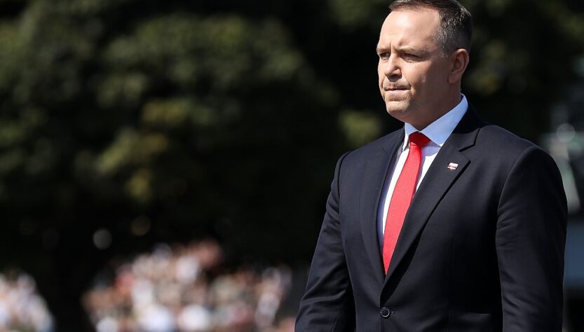 Новини світу - Навроцький заблокував виплати непрацюючим українцям у Польщі