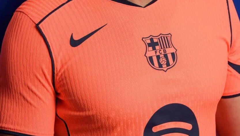 Новини спорту - Новий образ Барси: клуб представив третю форму