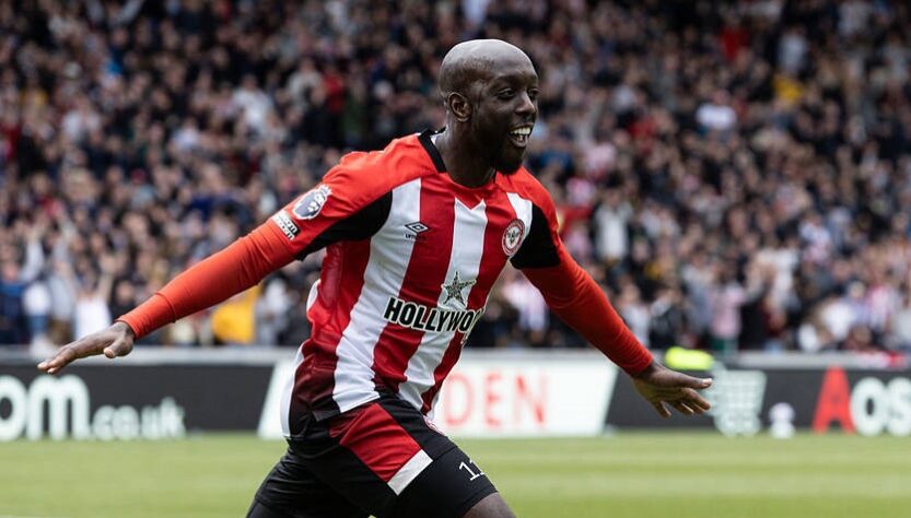 Новини спорту - Ньюкасл підвищив ставку в переговорах щодо форварда Брентфорда