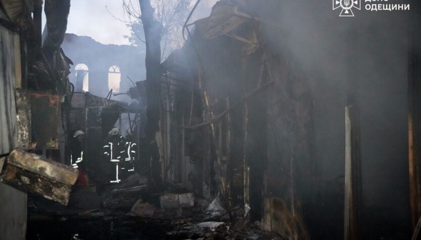 Новини України - Обстріл Одещини: горіли радіоринок і гуртожиток