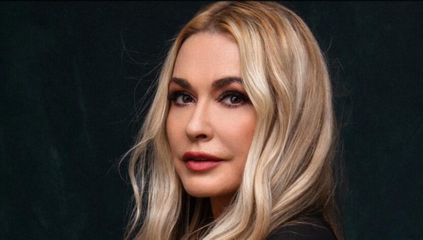 Новини культури - Ольга Сумська показала архівні фото з дитинства та юності