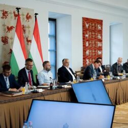 Новини України - Орбан відреагував на удар Росії по Мукачеву